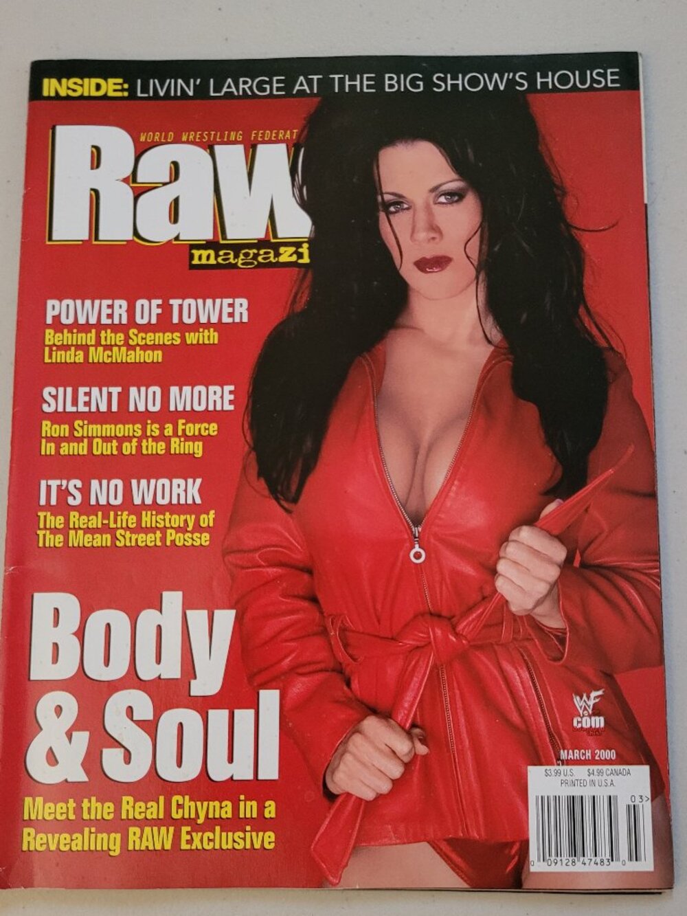 WWF Raw Wrestling Magazine March 2000 Chyna Cover